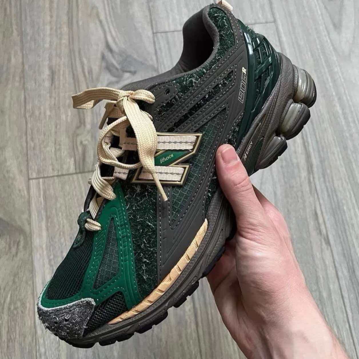 size? x New Balance 1906R 