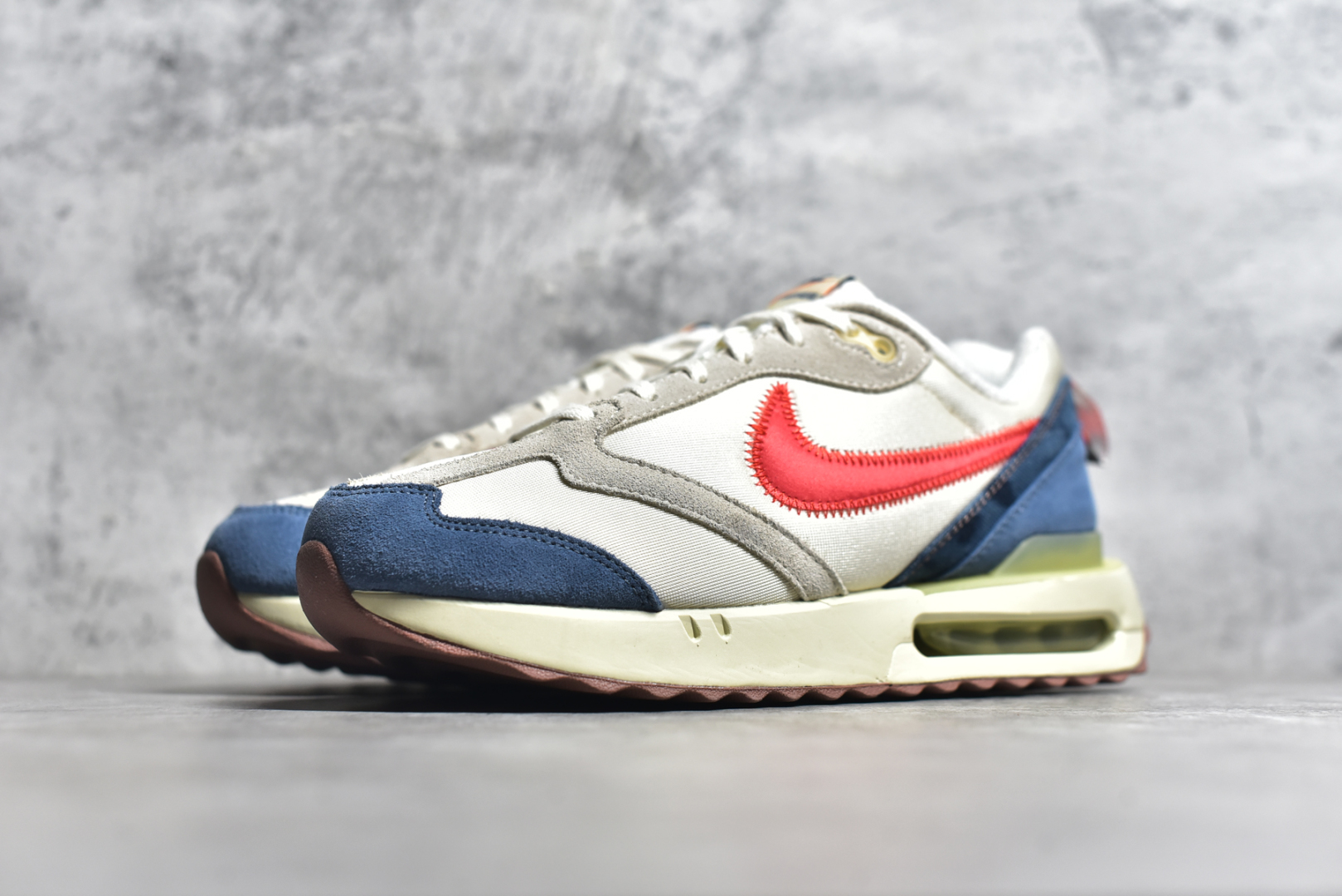 AIR MAX DAWN COCONUT MILK RED NAVY DV1487-162