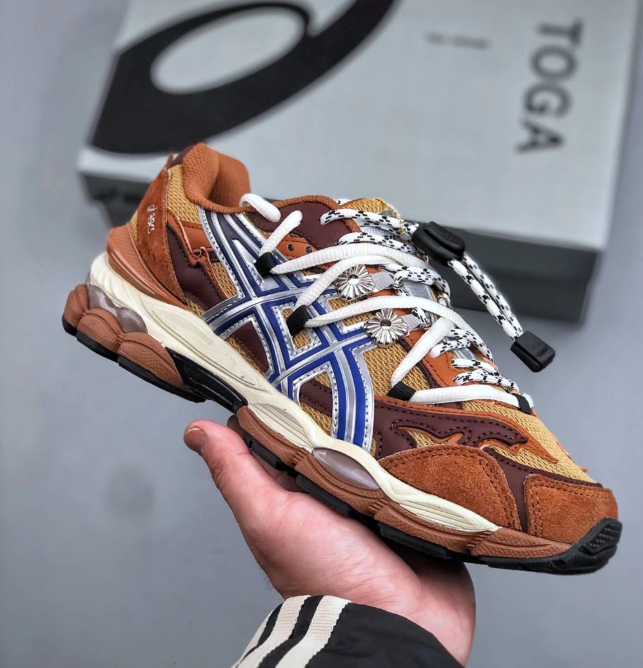 ASICS Gel-Nimbus Brown Orange Blue Silver Multi Laces