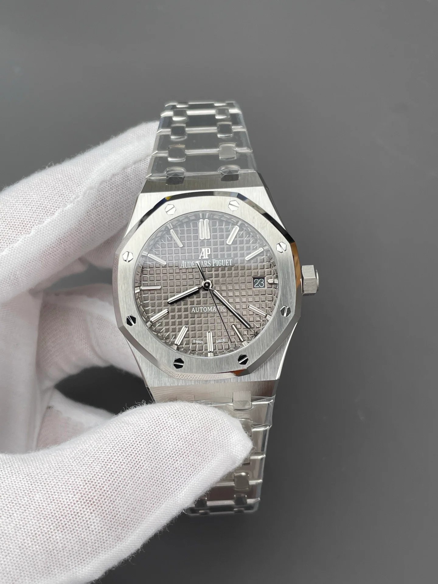 Royal Oak 15450 Grey Dial