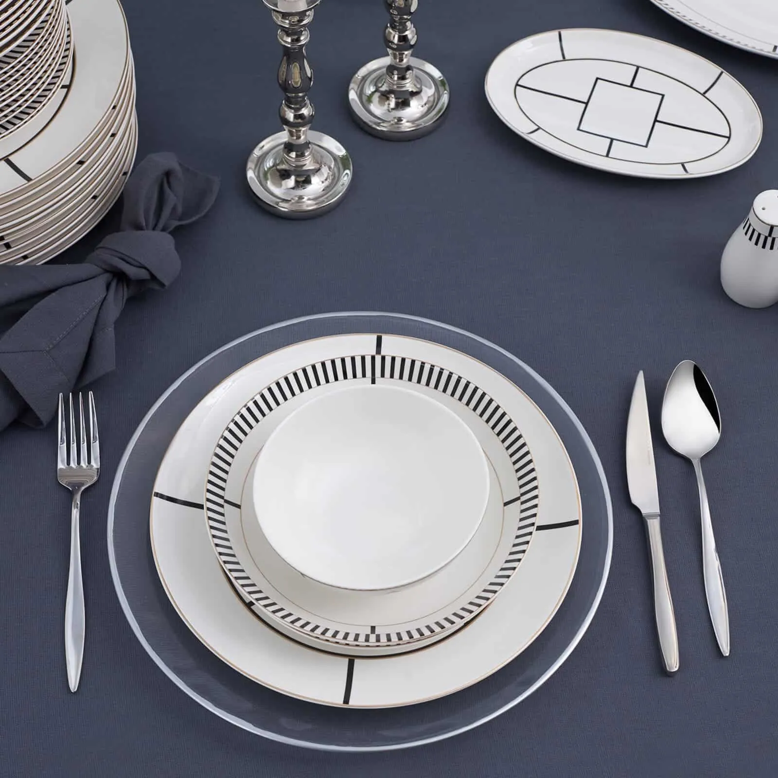 Service de table Karaca Noir pour 12 personnes, 56 pièces