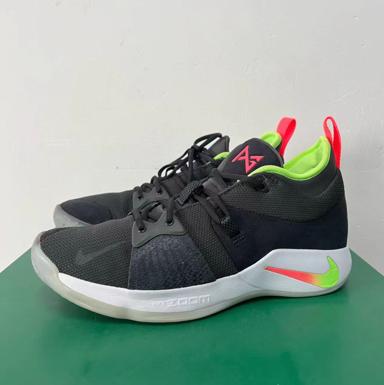 Nike PG 2 EP Hot Punch