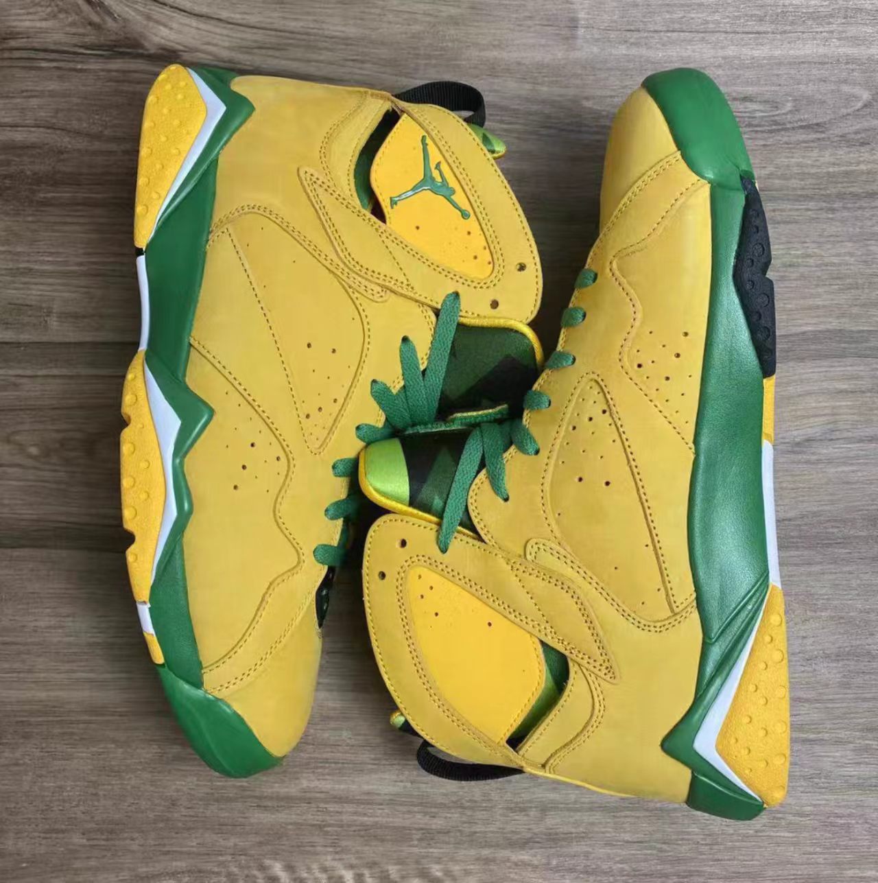 Air Jordan 7 Retro "Oregon Ducks"