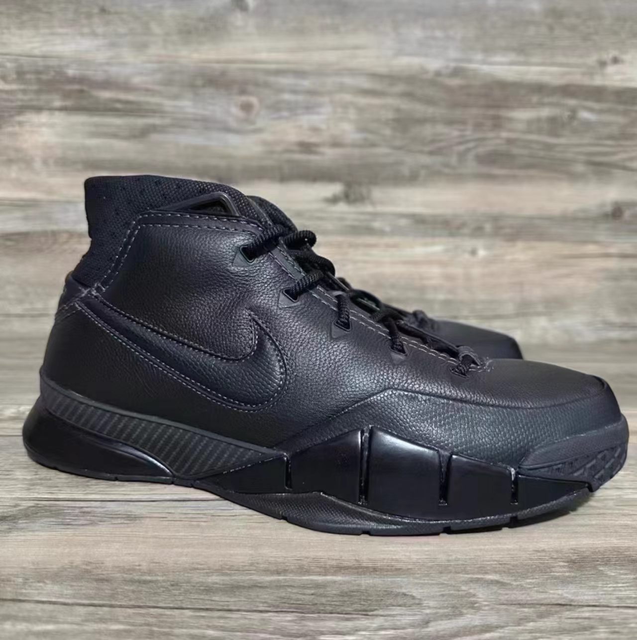 Nike Zoom Kobe 1 "Black Mamba"