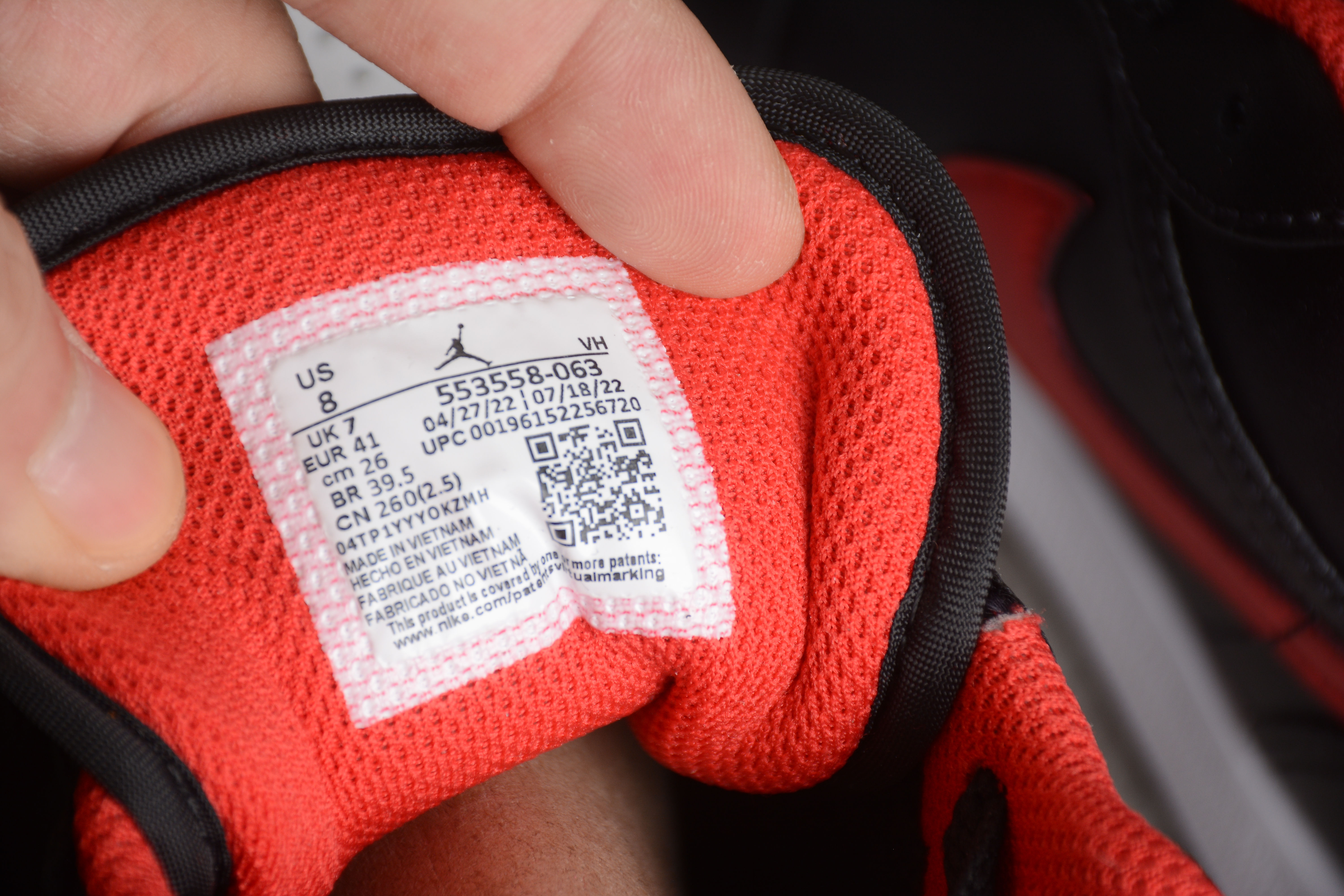Air Jordan 1 Low “White Toe” 553558-063