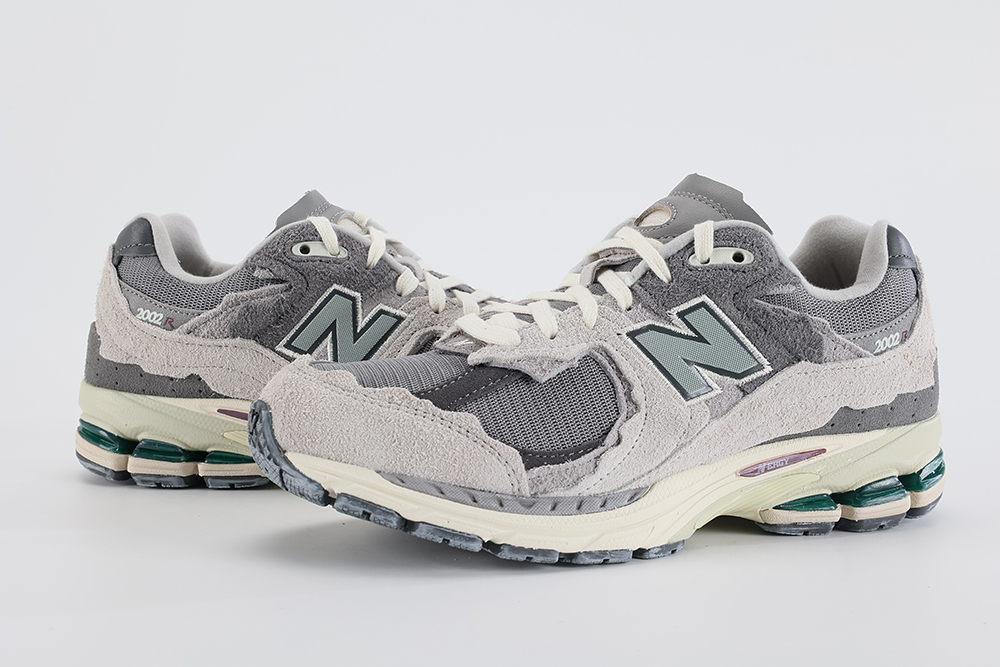 2002R ‘Protection Pack – Rain Cloud’ Replica