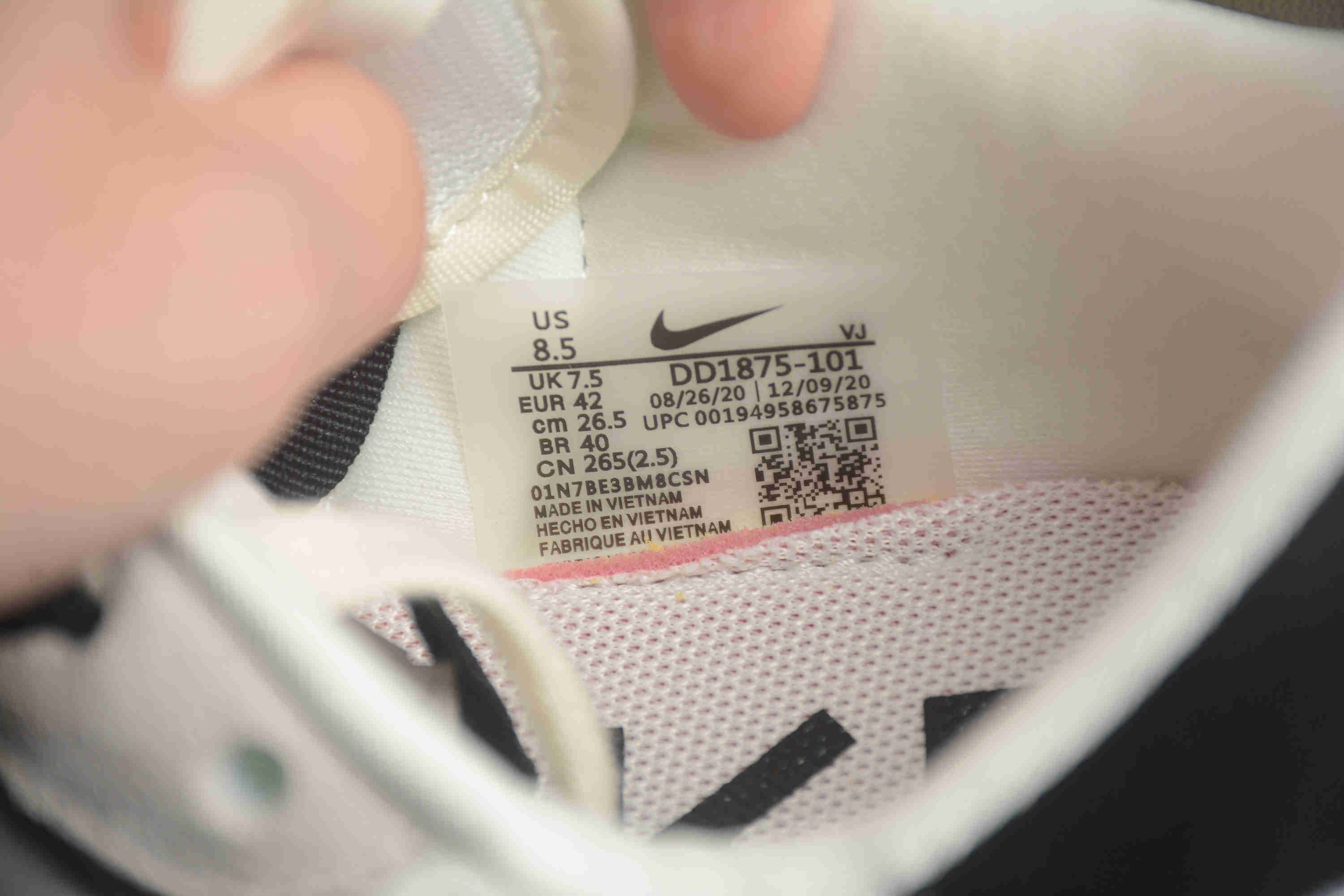 Sacai x Nike VaporWaffle 3.0 Beige Black DD1875-101