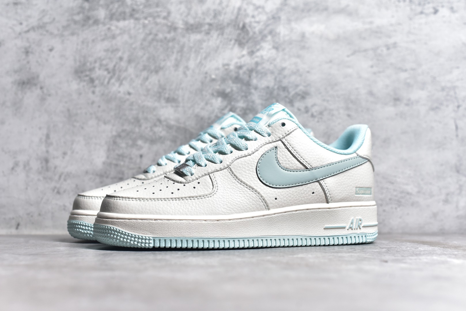SUPREME X NIKE AIR FORCE 1'07 LOW SU0220-006