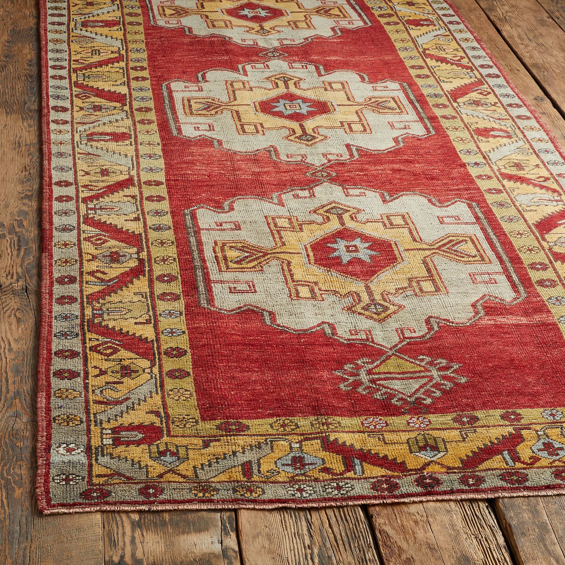 Cemal Rug