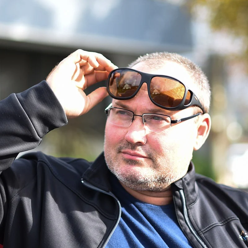 Large Black Pilot Frame with Polarized Grey Lens