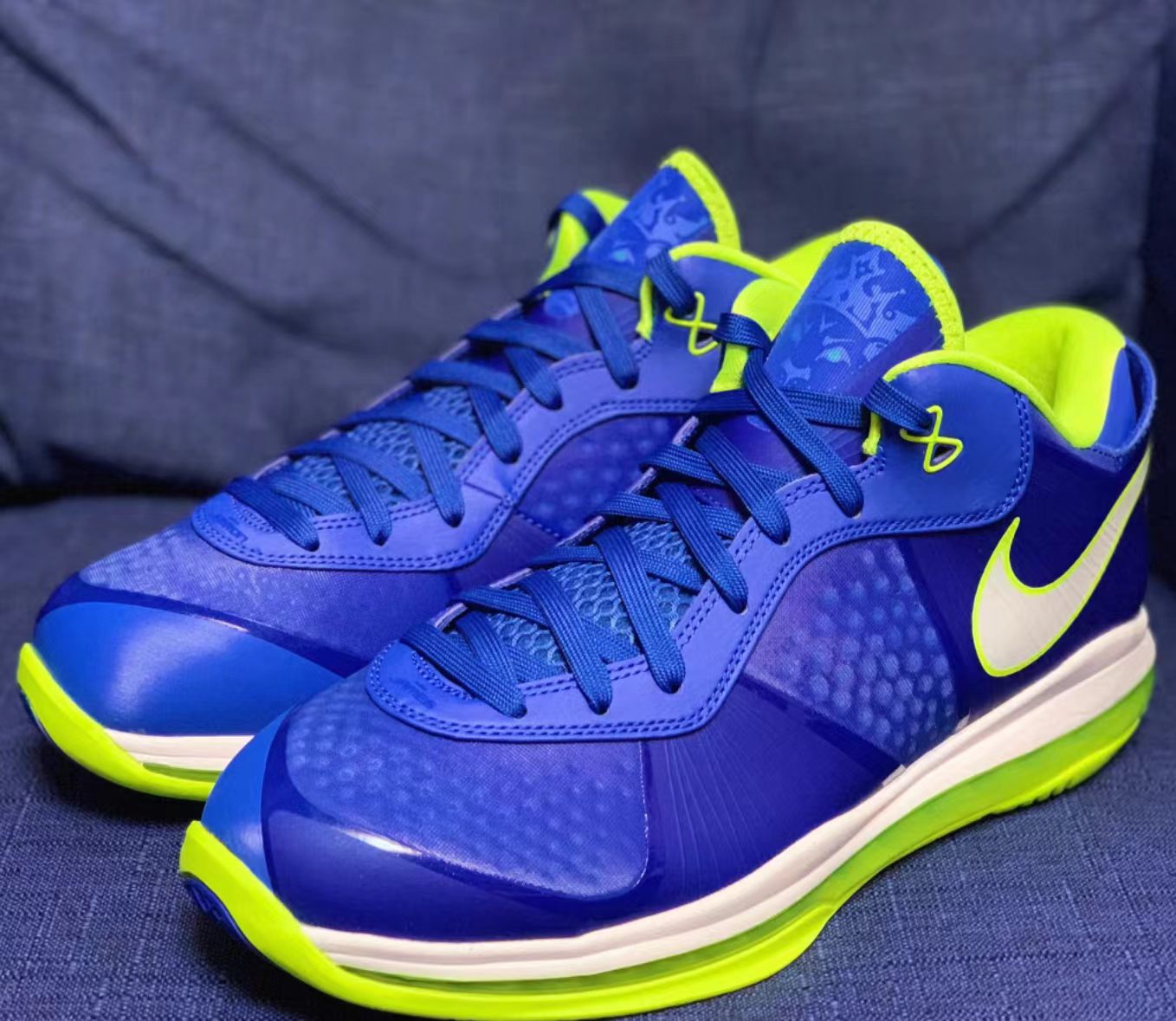 Nike LeBron 8 Low 