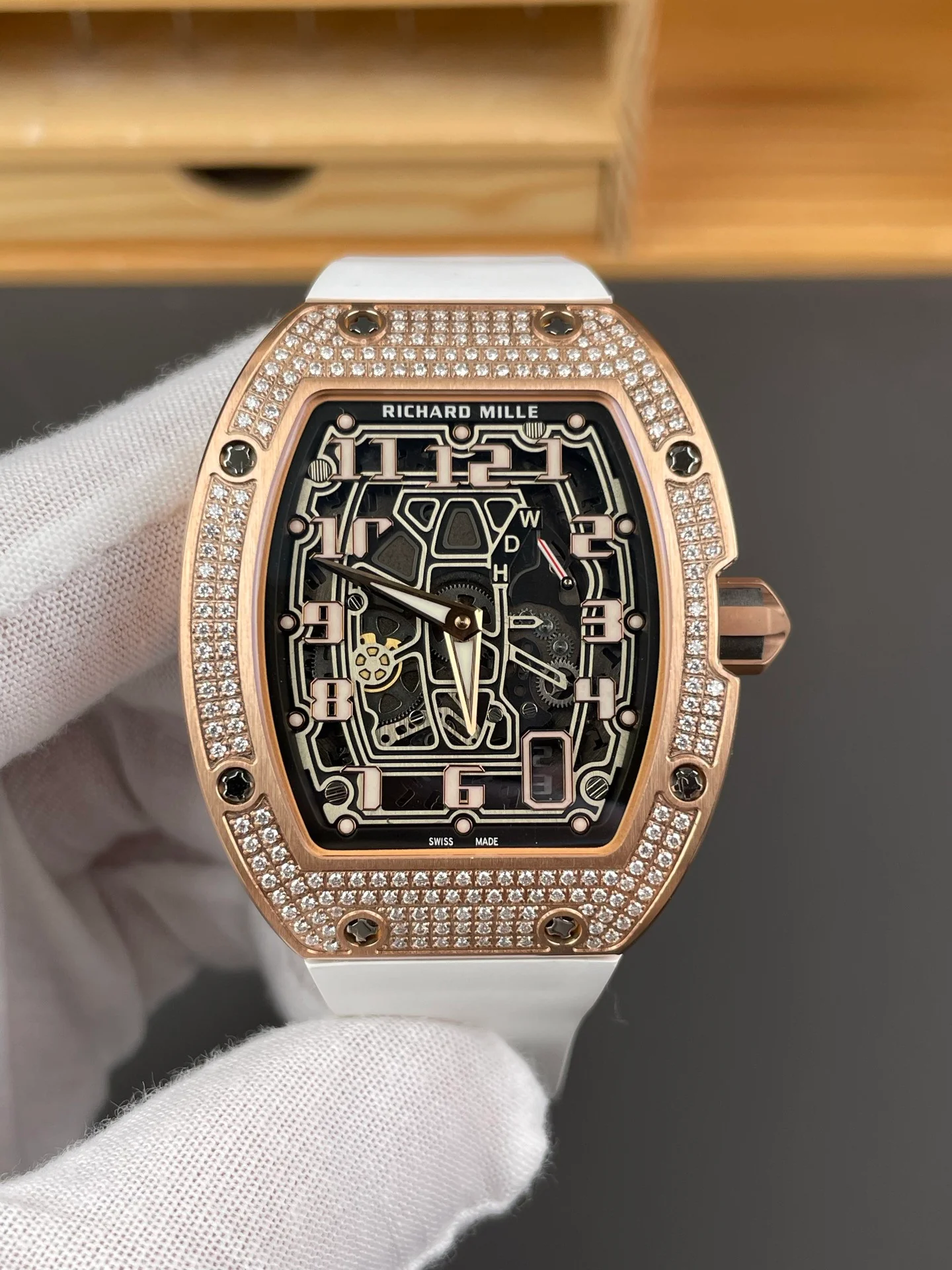 RM67-01 Full Diamond Rose Gold Case