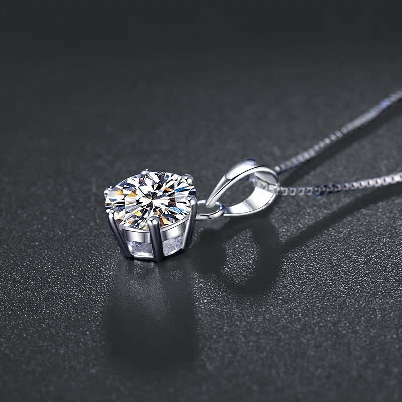 ✨Last Day Special Sale 50% OFF🔥S925 sterling silver moissanite six claw necklace🔥