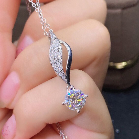 ✨Last Day Special Sale 50% OFF 🔥S925 sterling silver eight hearts and eight arrows, full diamond light luxury moissanite necklace🔥
