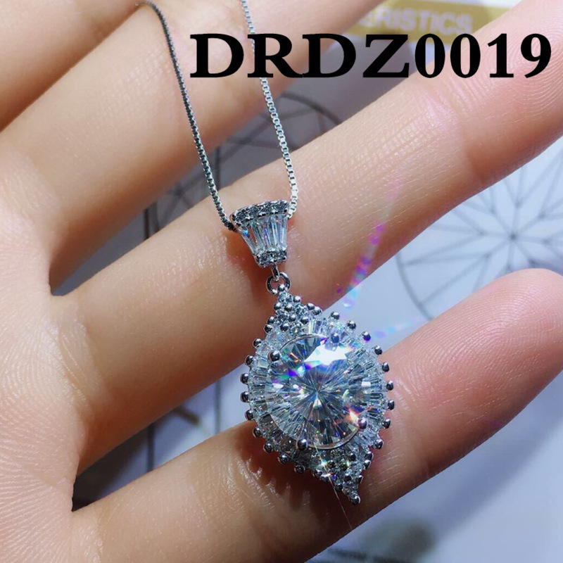 ✨Buy 1 Get 1 Free🔥s925 sterling silver various styles of light luxury moissanite necklace🔥