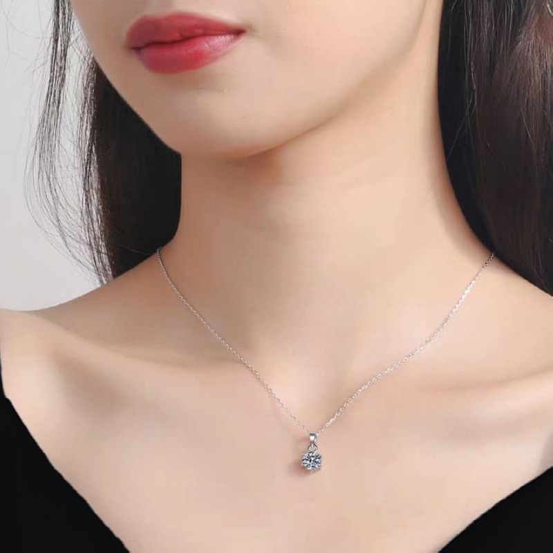 ✨Last Day Special Sale 50% OFF🔥S925 sterling silver moissanite six claw necklace🔥