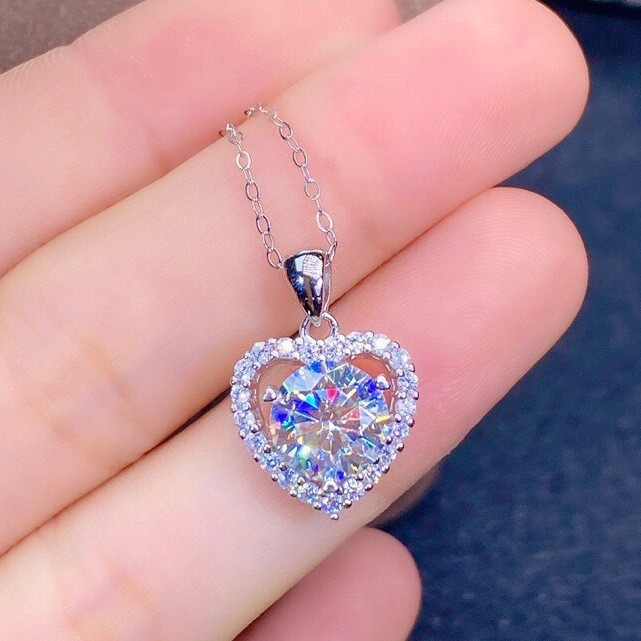 ✨Buy 1 Get 1 Free🔥s925 sterling silver various styles of light luxury moissanite necklace🔥