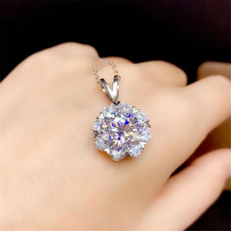 ✨Buy 1 Get 1 Free🔥s925 sterling silver various styles of light luxury moissanite necklace🔥