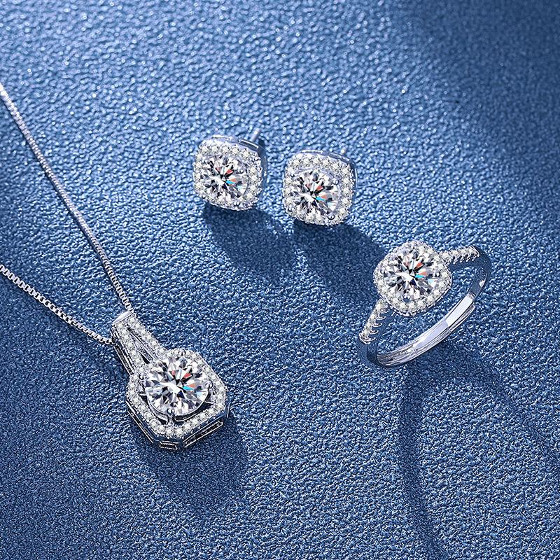 🔥HOT SALE 50% OFF🔥👑 4-in-1 Moissanite Sparkle Set – Square-Cut Necklace, Earrings, Ring & Bracelet Combo💎