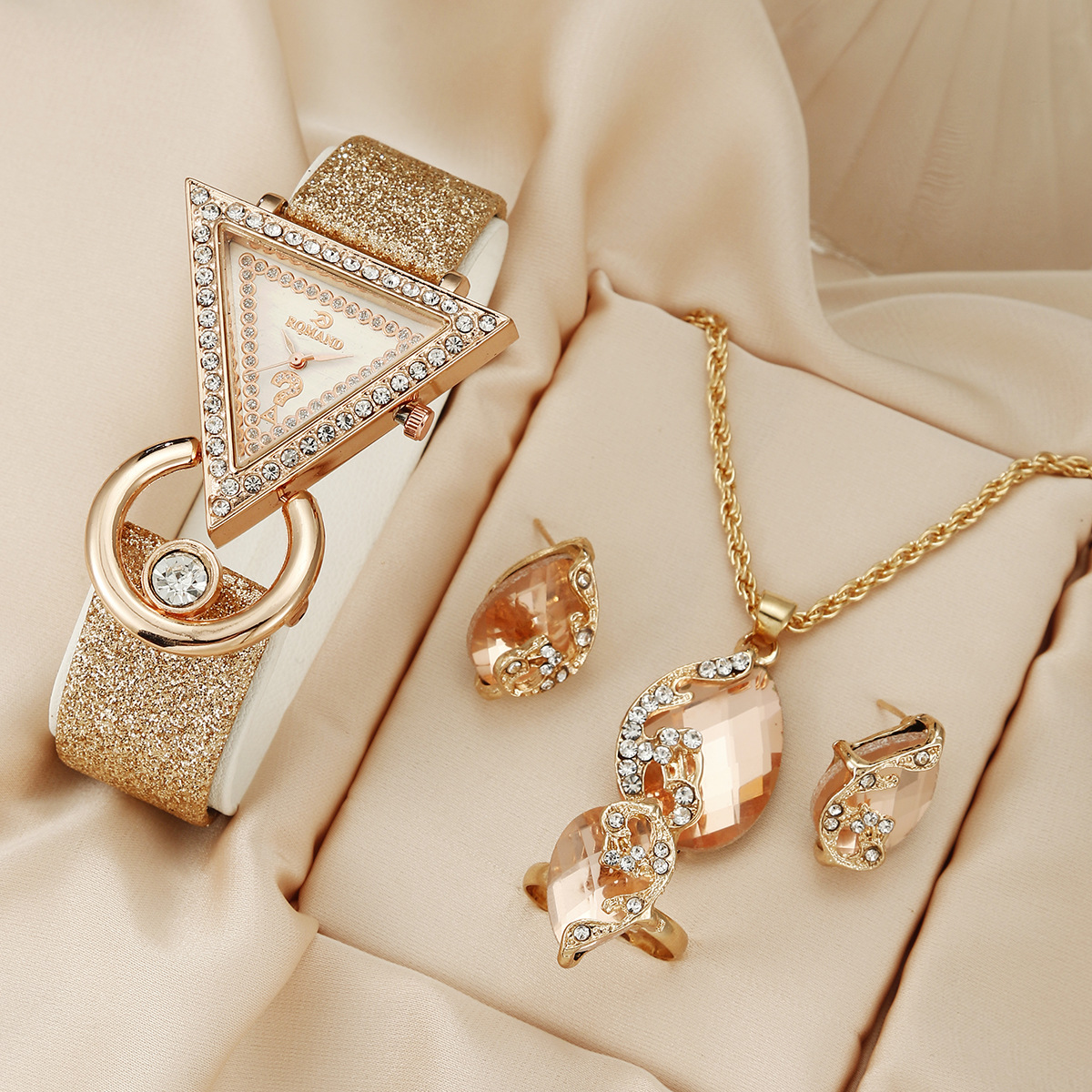 🔥HOT SALE 50% OFF🔥2025 New Inverted Triangle Diamond Frosted Leather Women's Watch Set