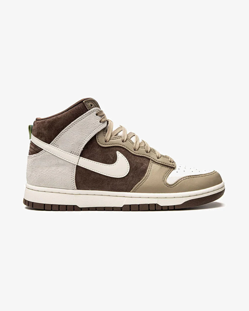 NIKE DUNK HIGH LIGHT CHOCOLATE