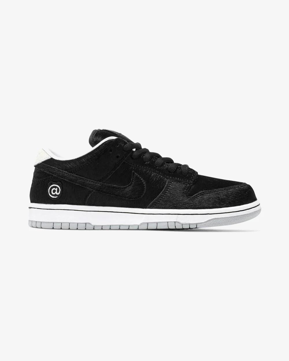 NIKE SB DUNK LOW MEDICOM 2020