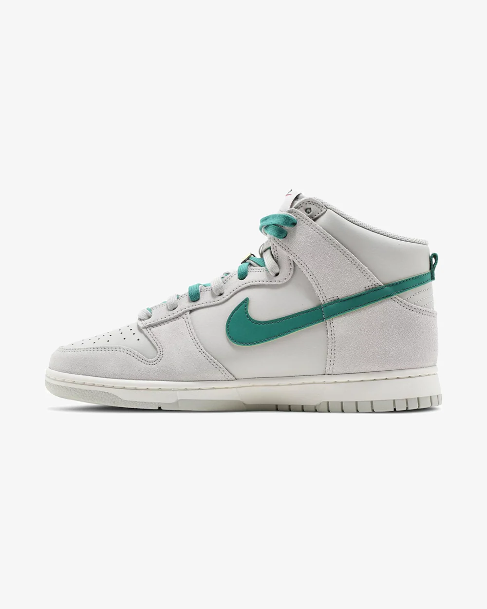 NIKE DUNK HIGH SE FIRST USE LIGHT BONE GREEN NOISE (NEW)