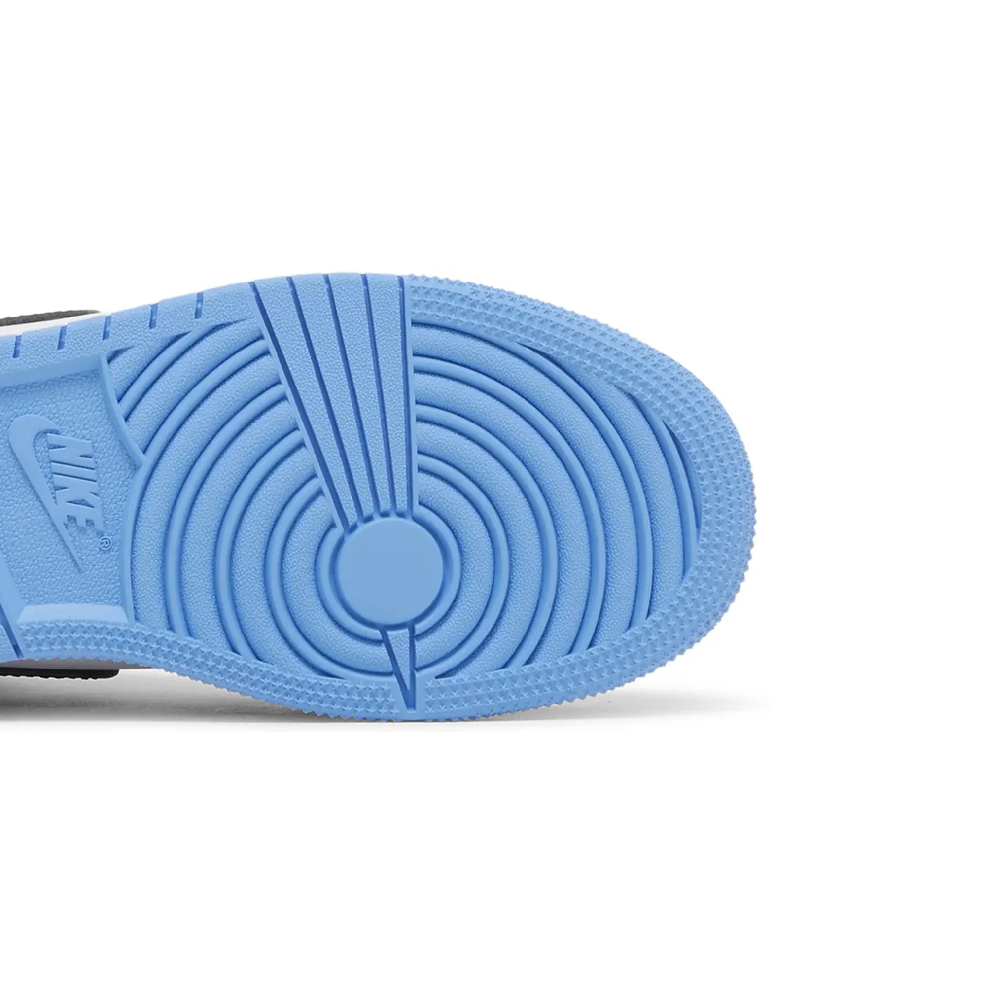 Air Jordan 1 Retro High OG 'UNC Toe' GS (2023)