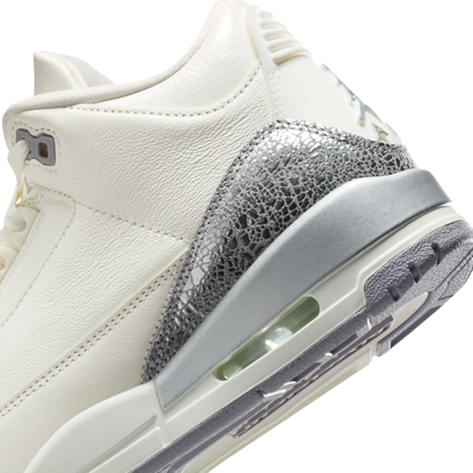 Air Jordan 3 Retro 'Sail Cement Grey' Women's (2025)