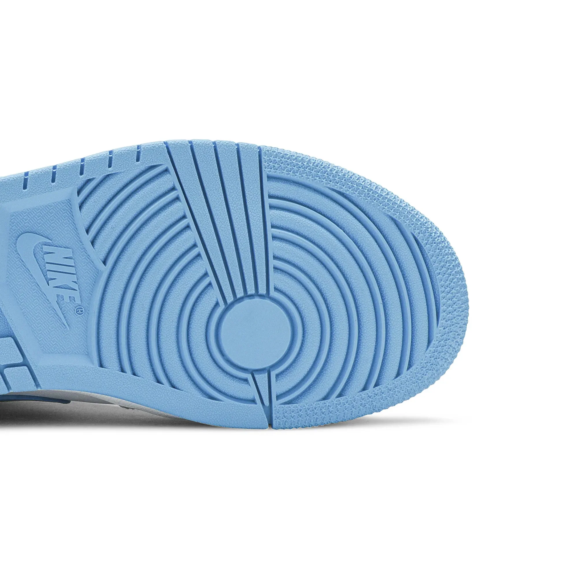 Air Jordan 1 Mid 'UNC' Women's (2020)