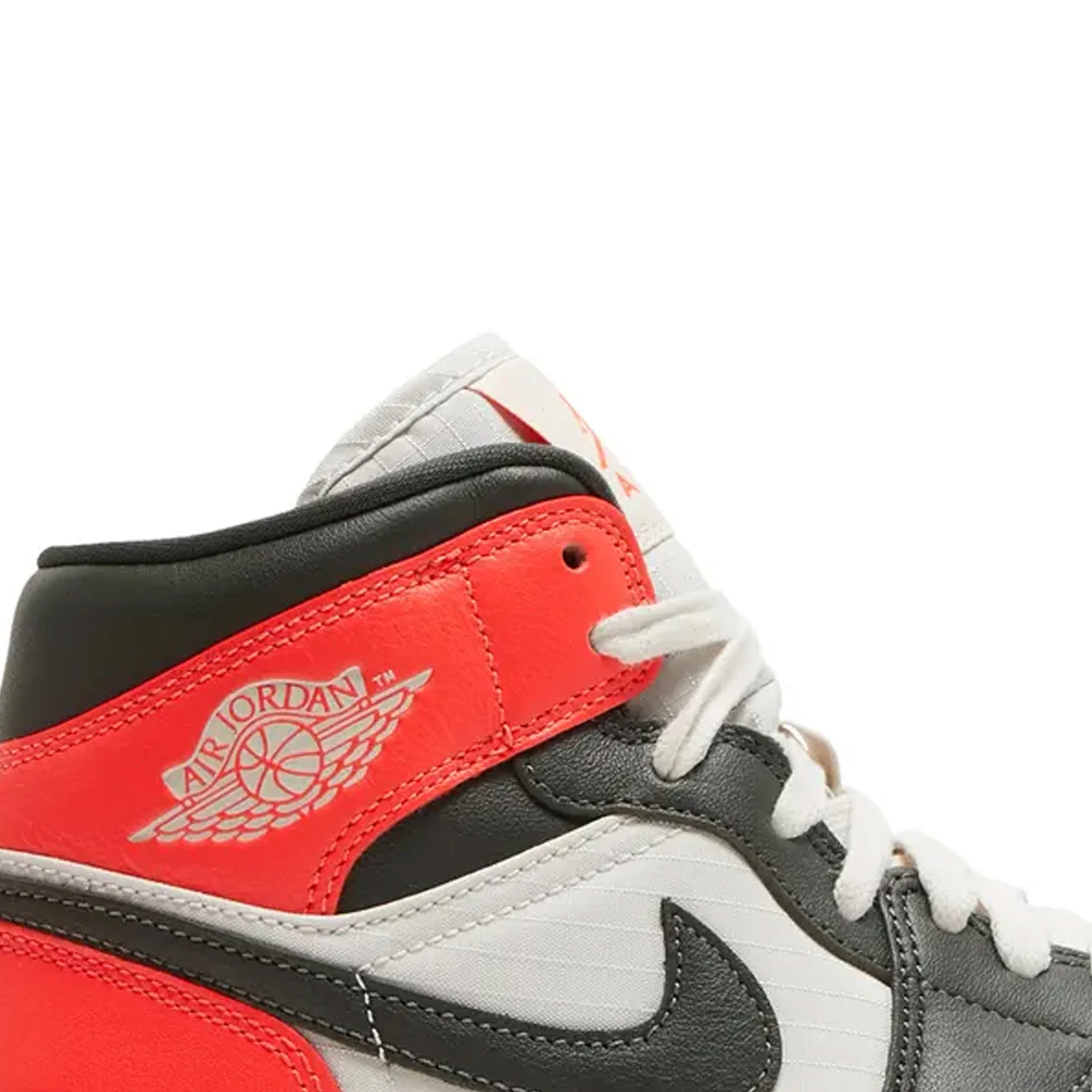 Air Jordan 1 Mid 'Newsprint Light Orewood Brown' W (2022)