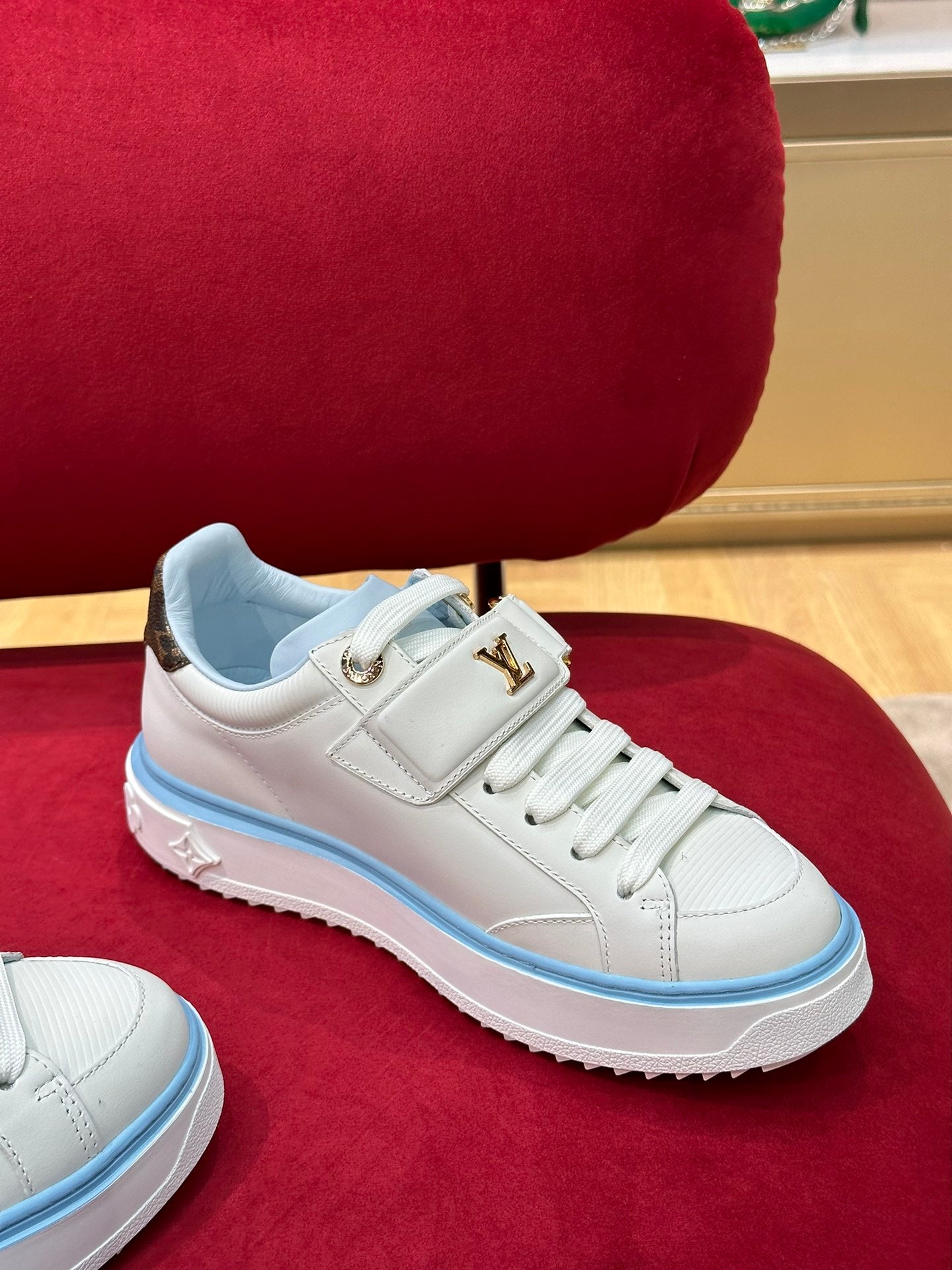 2 colors thick bottom sneakers