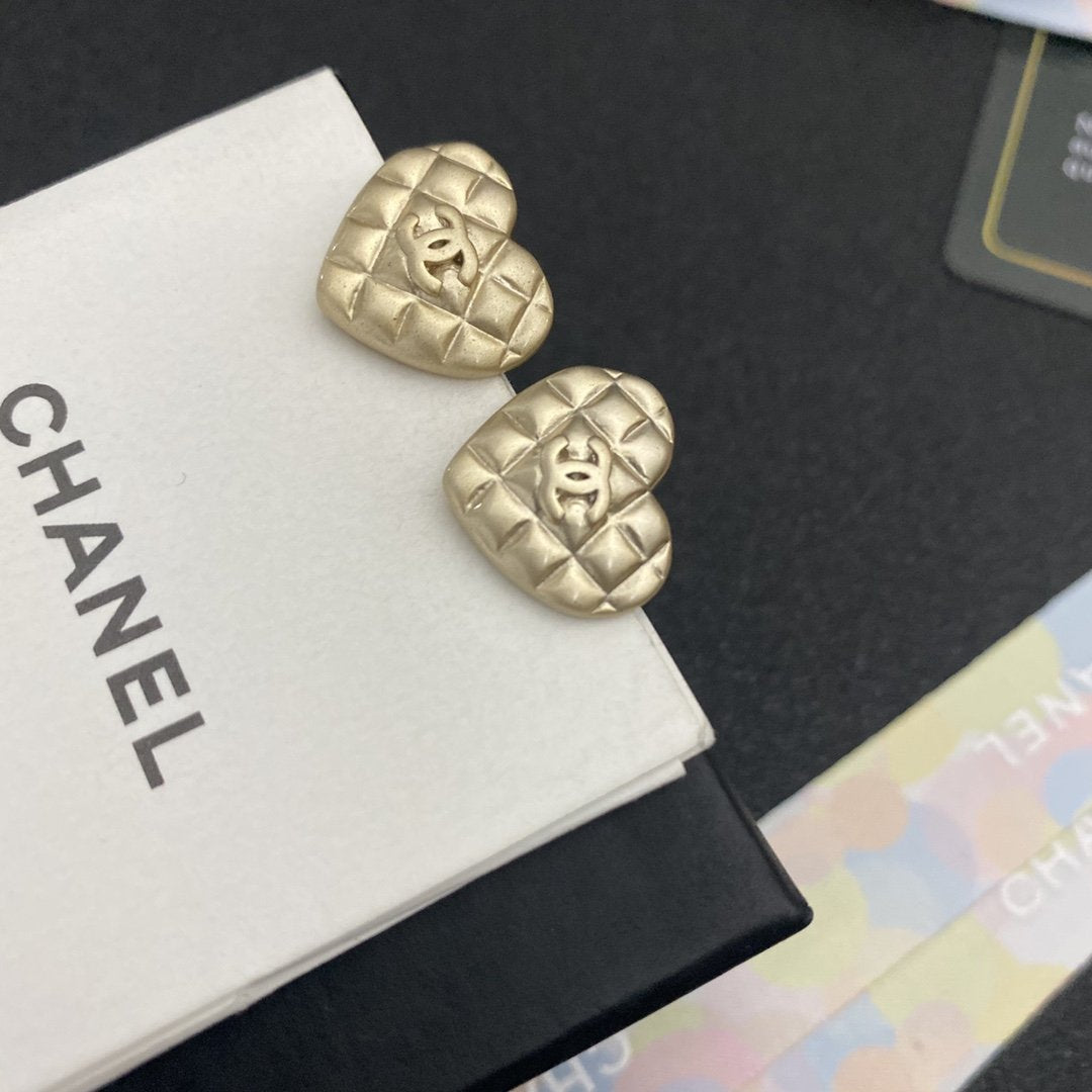 Luxury Golden Heart Shaped Earrings