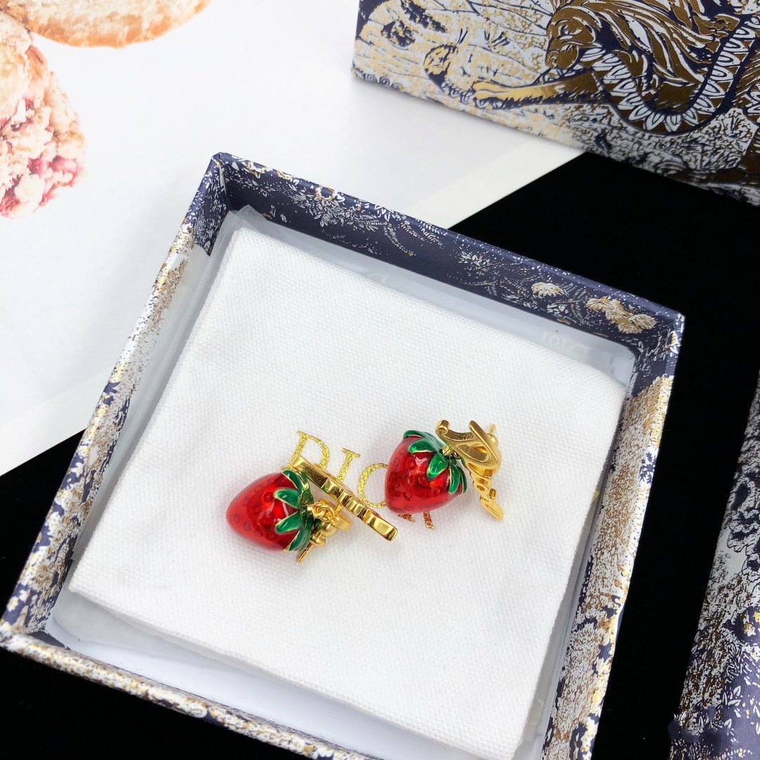 English strawberry pendant earrings