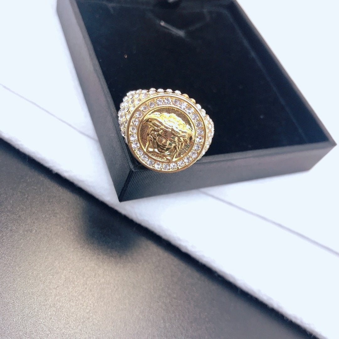 Luxury Carved Ring