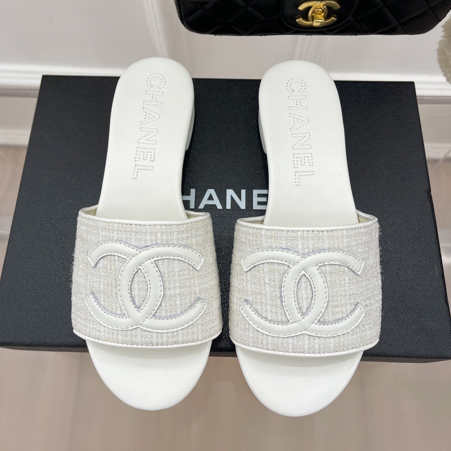 Women_Slippers/Sandals shoes eur 35-41