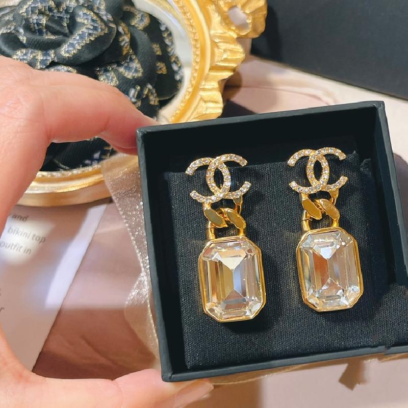 Fashion Rhinestone Pendant Earrings
