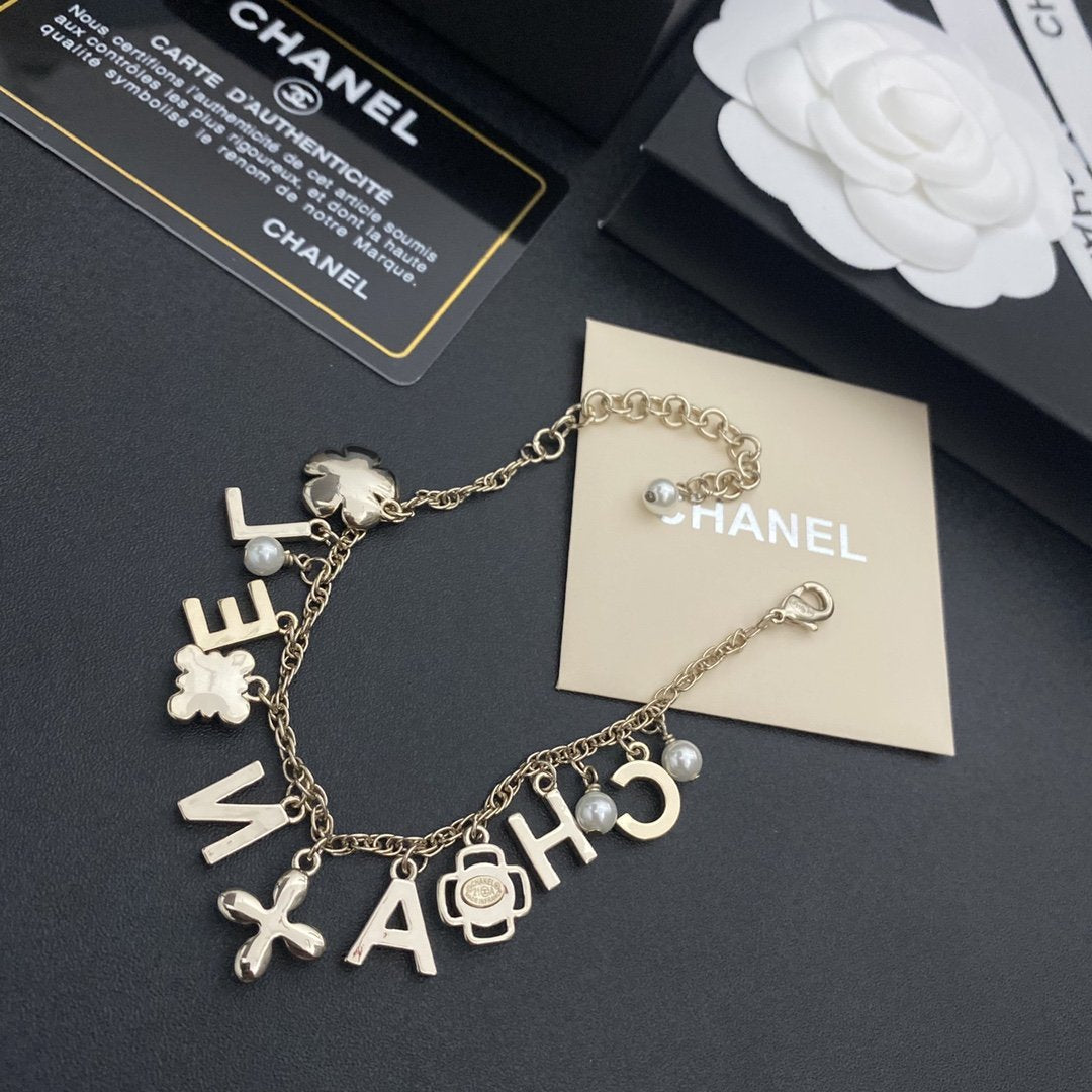 Fashion Letter Flower Pearl Bracelet