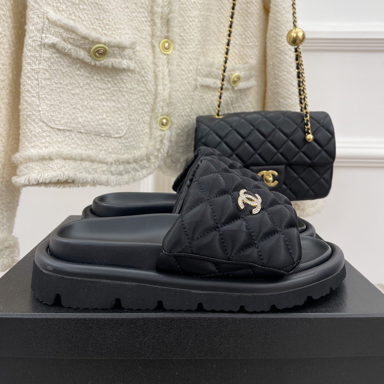 Women_Slippers/Sandals shoes eur 35-43