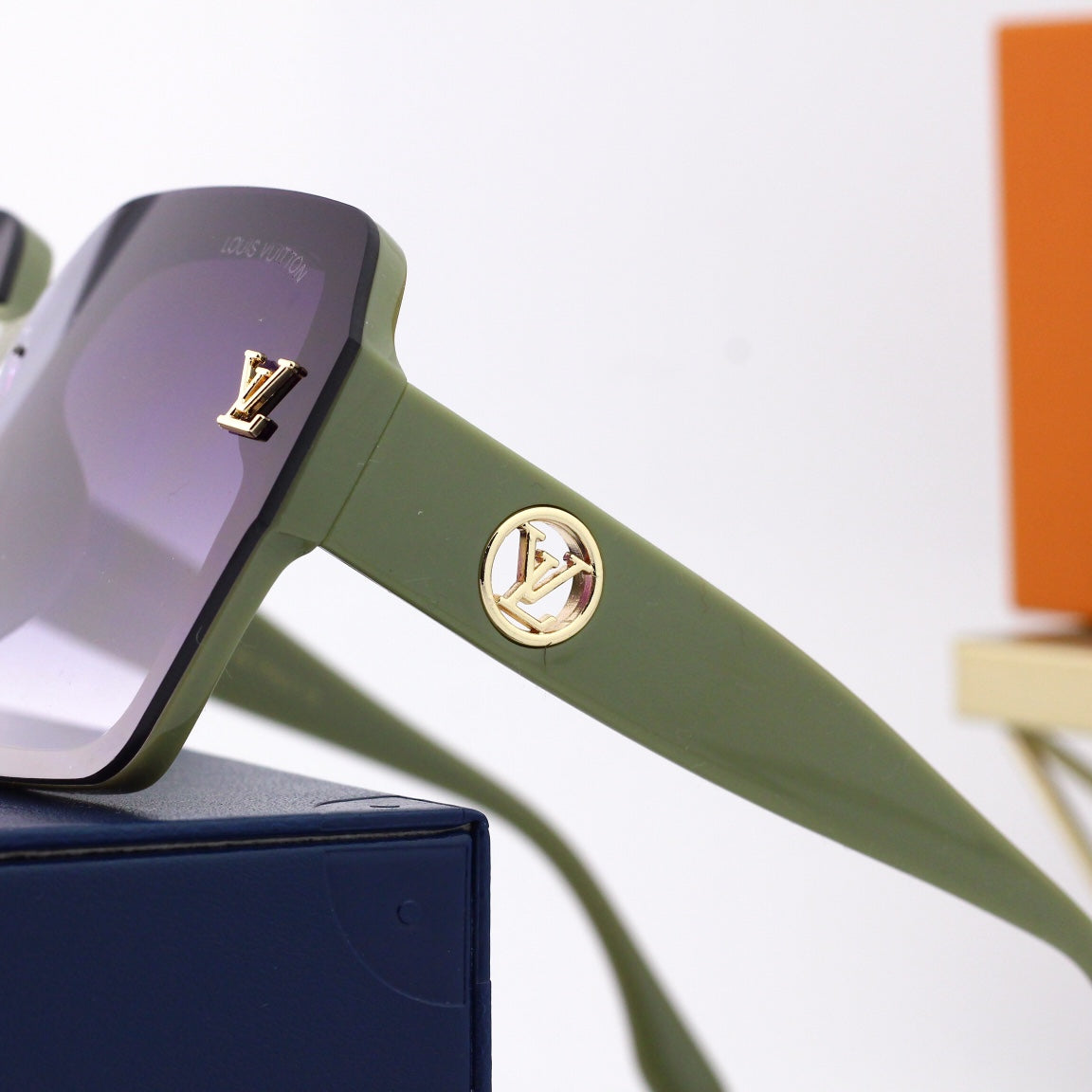 6 Color Women's Sunglasses—7154