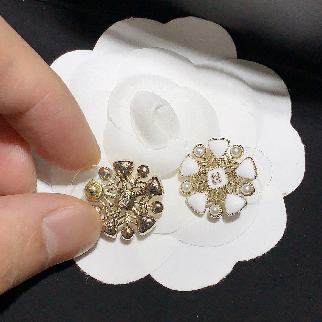 Fashion Double C Flower Pearl Earrings