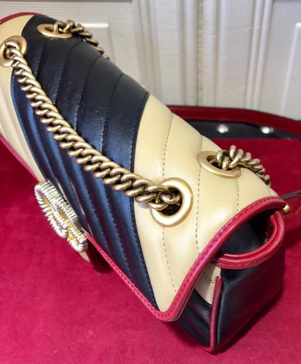 Gucci GG Marmont Twisted Logo Buckle Red Leather Trimming Cream & Black Diagonal Leather Patchwork Women Chic Golden Chian Shoulder bag