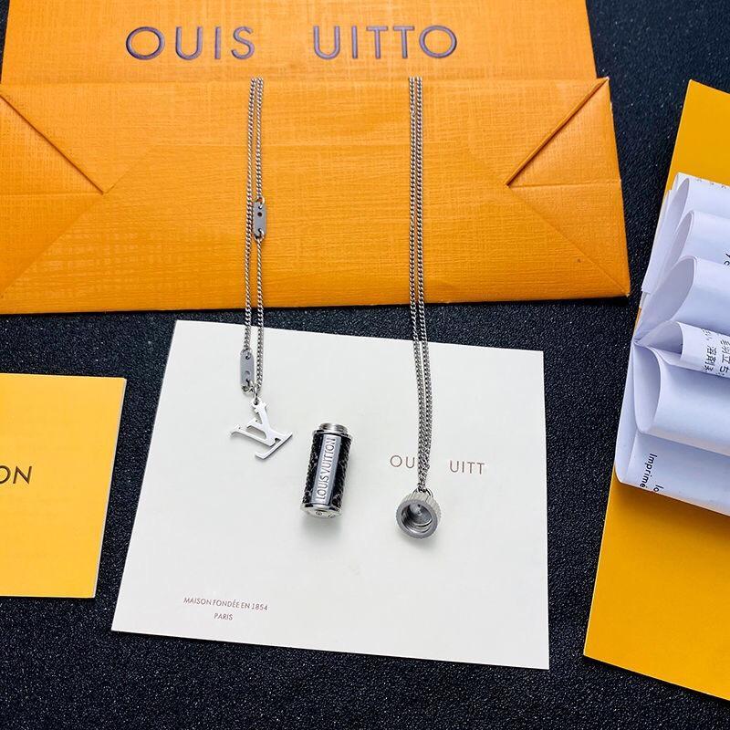 Fashion Perfume Bottle Pendant Necklace