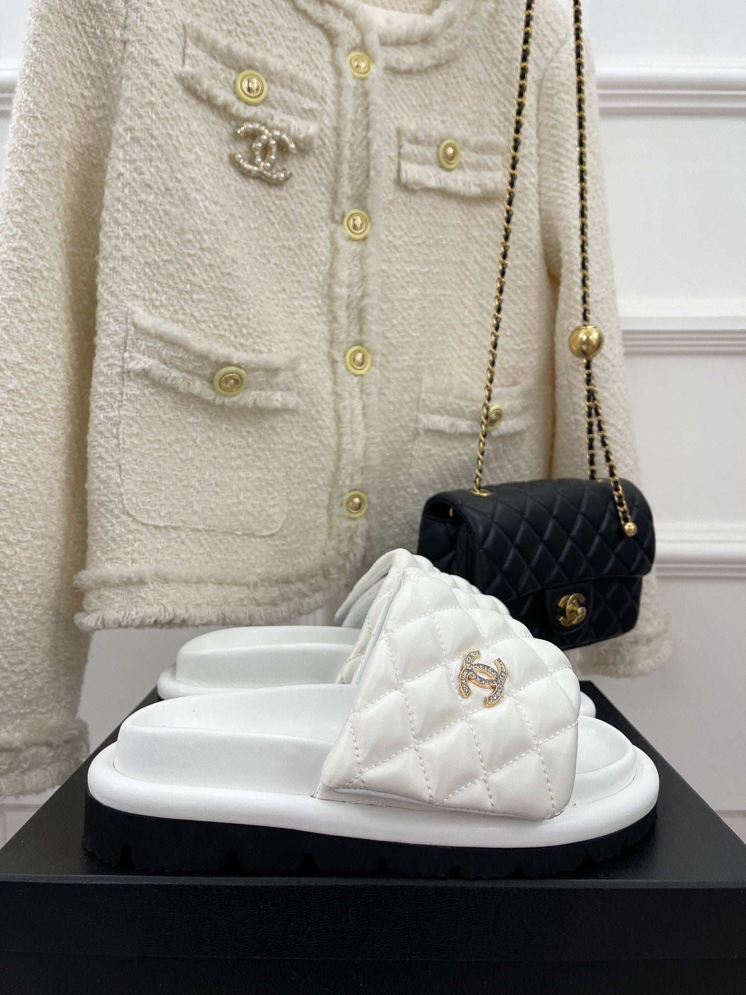 Women_Slippers/Sandals shoes eur 35-43