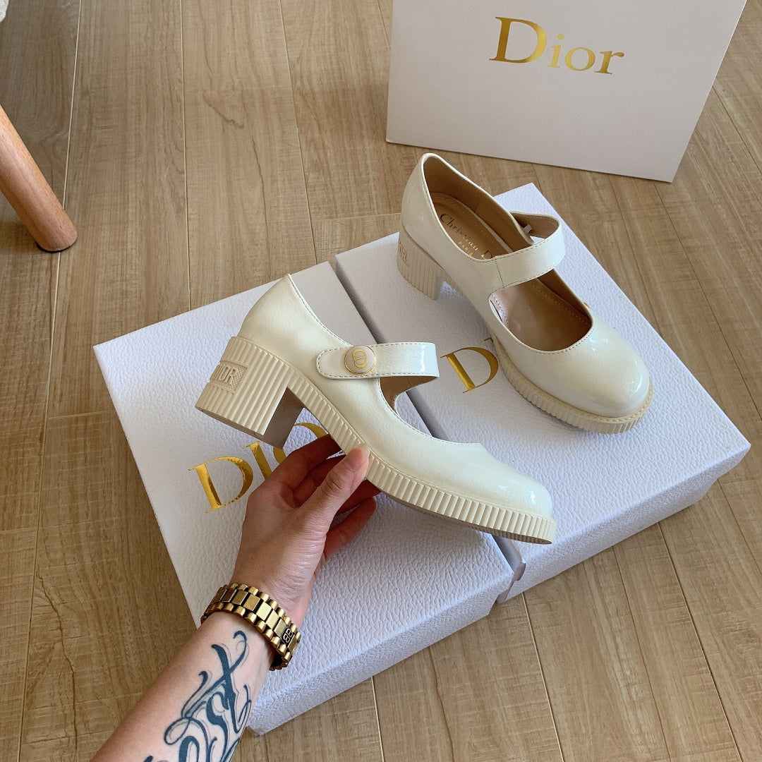 2023 Lucky star enamel buckle high heels