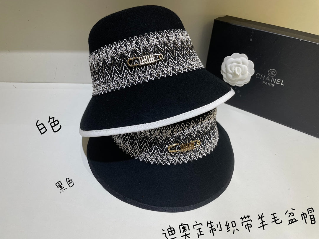 October new trend - wool cap