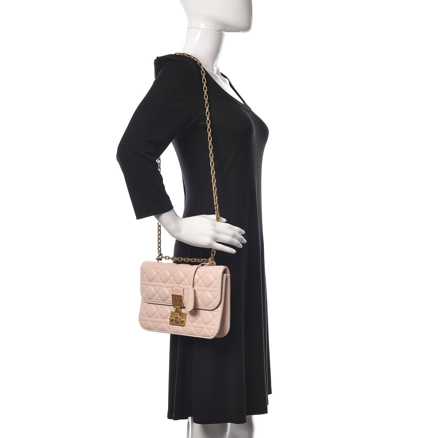 CHRISTIAN DIOR Lambskin Cannage Large Dioraddict Flap Rose Poudre