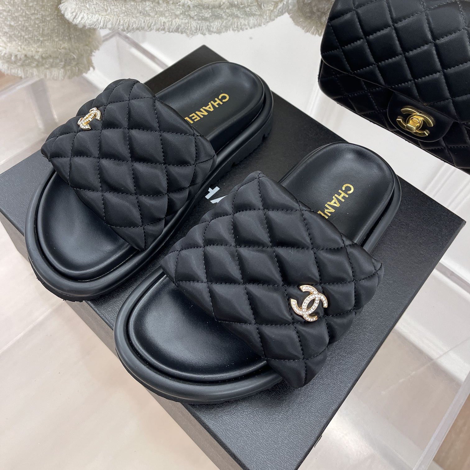 Women_Slippers/Sandals shoes eur 35-43