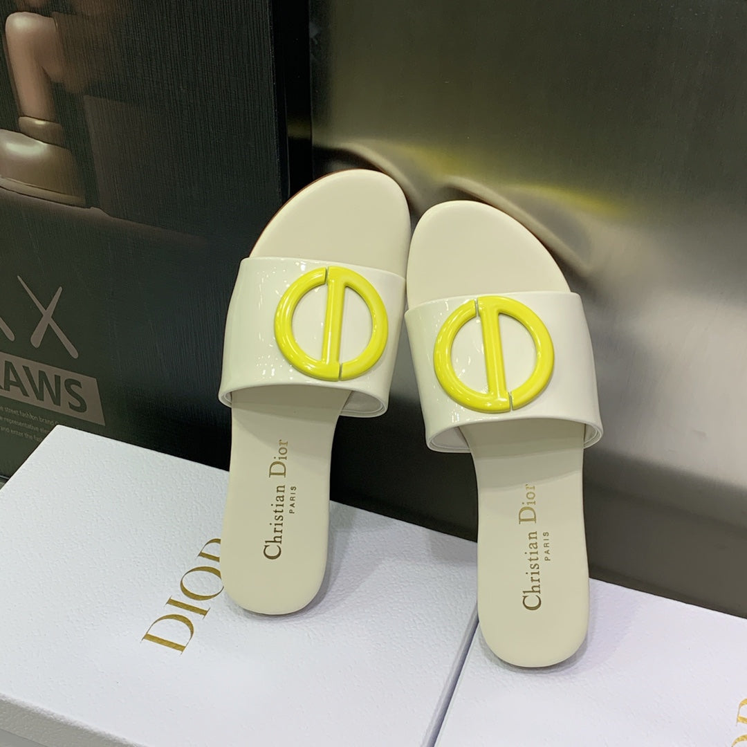 Women_Slippers/Sandals shoes eur 35-41