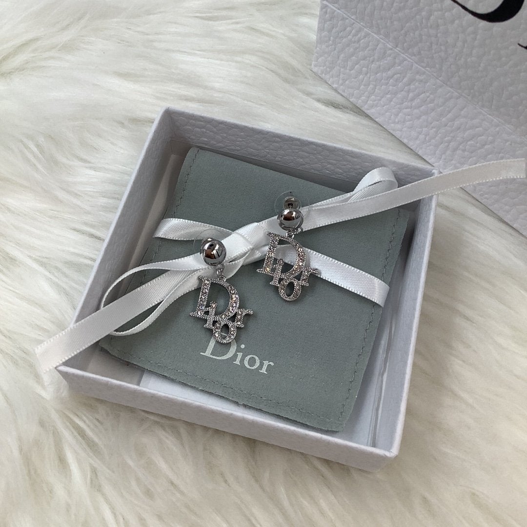 Elegant rhinestone letter pendant earrings